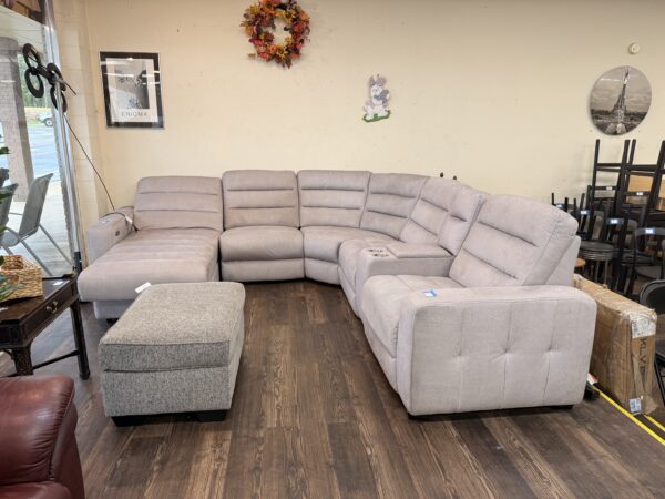 Dual Recliner/Chase Sectional