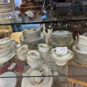 58 PC Dish Set