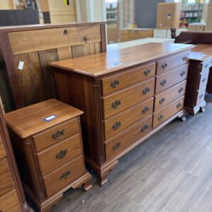 King Mahogany Dresser