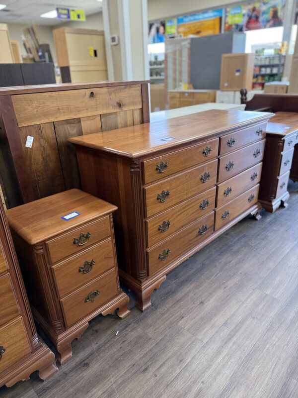 King Mahogany Dresser