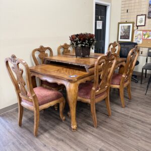 Dining Room Table with 6 Chairs