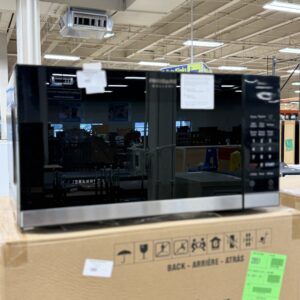 Frigidaire Gallery Countertop Microwave