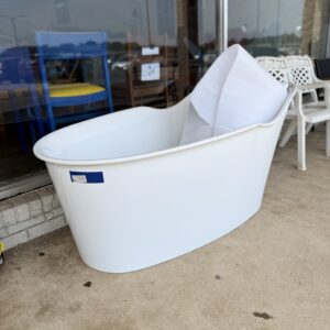 Freestanding Soaking Bathtub