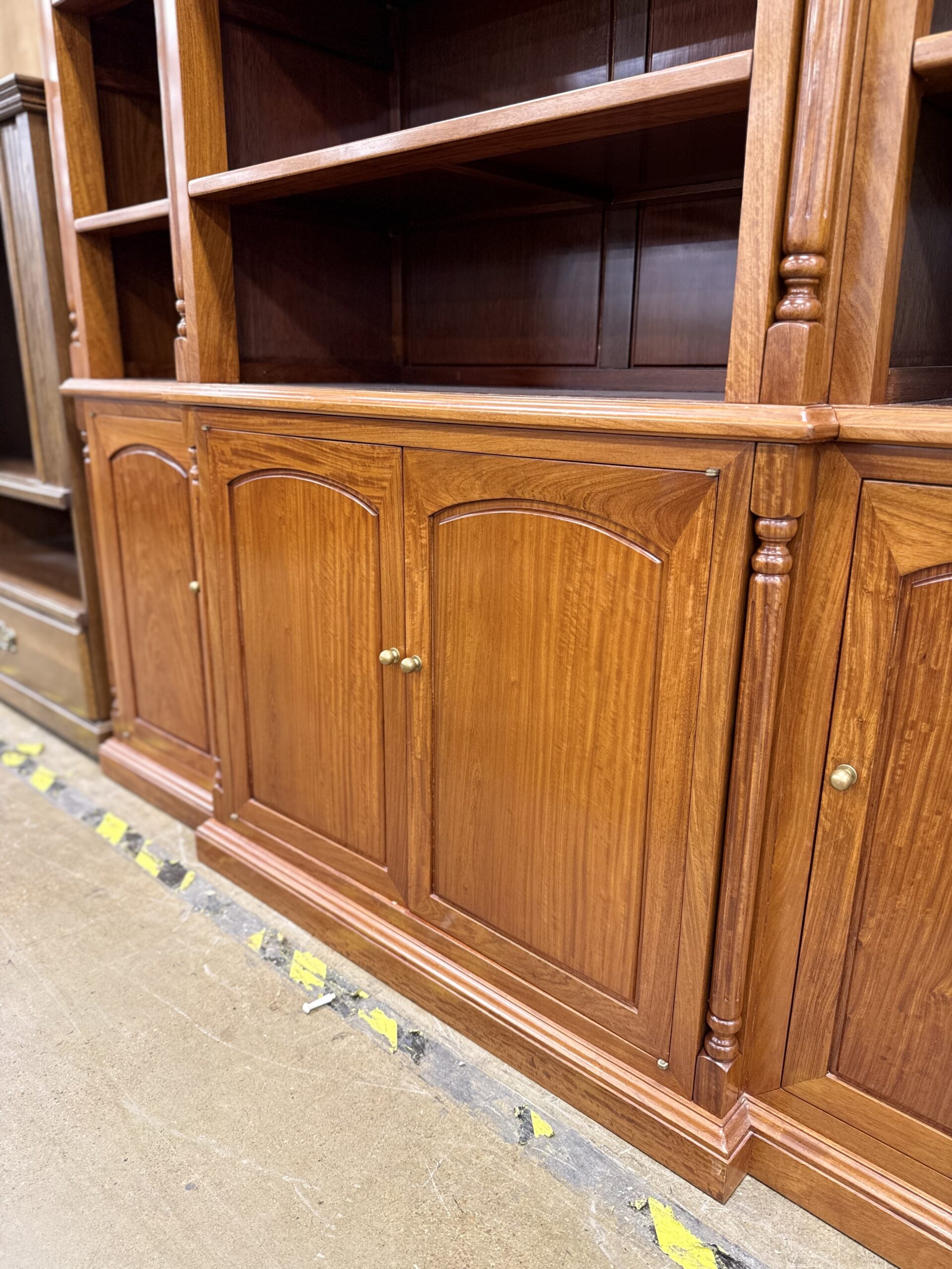 Traditional Wall Unit Bookcase - Image 2