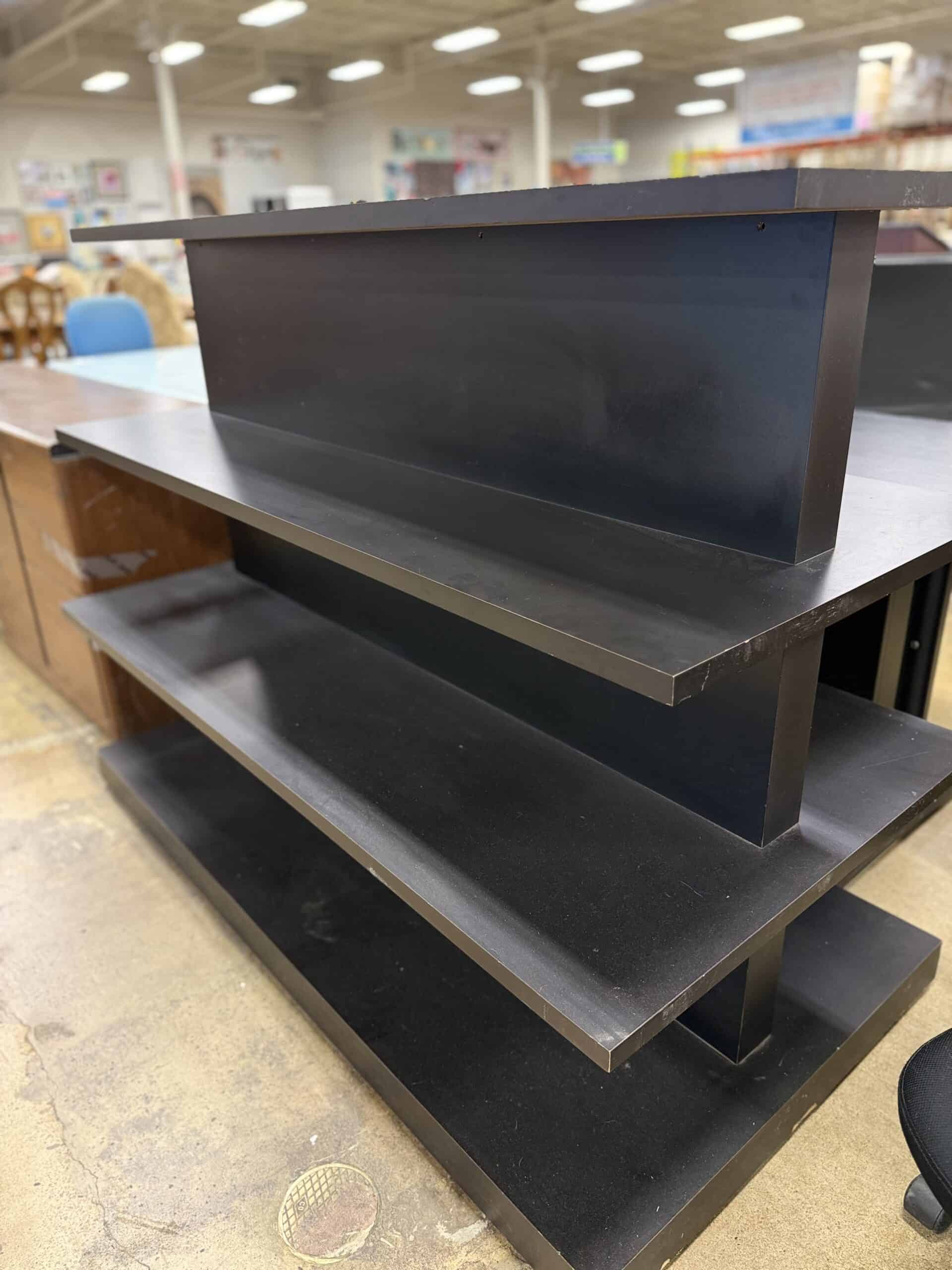 Modern Retail Display Shelf