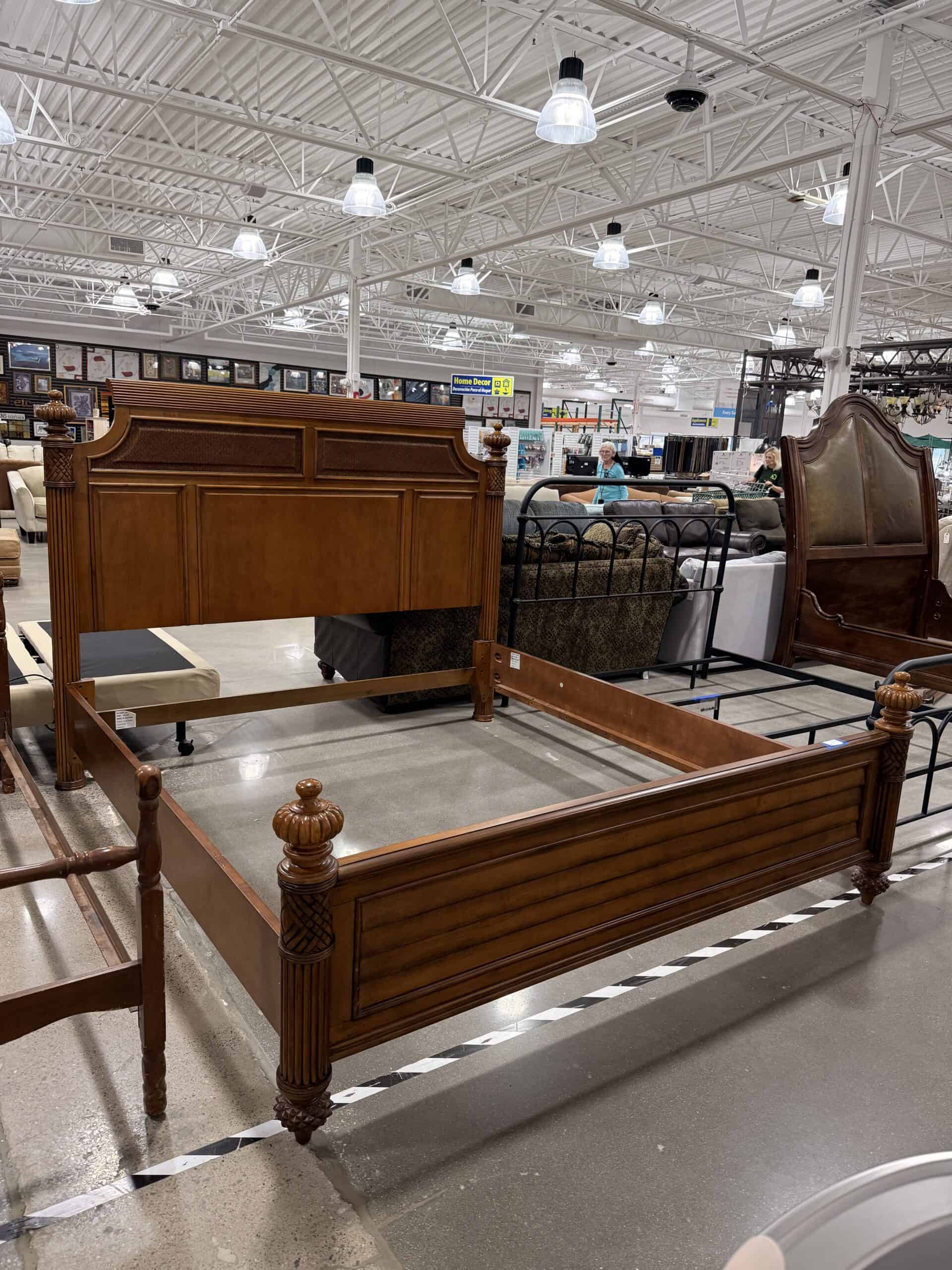 King Size Poster Bed - Image 6